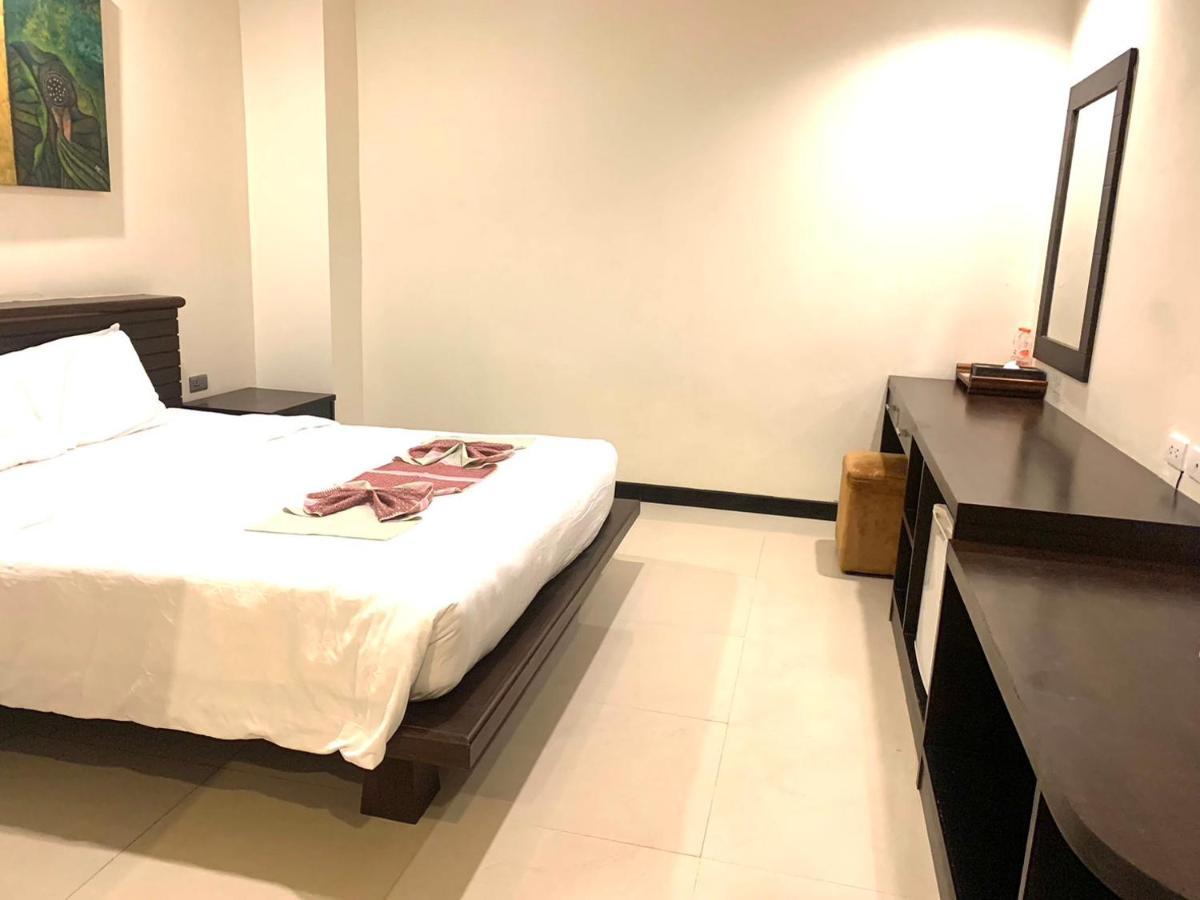 Lub Sbuy Hostel Phuket Exterior photo