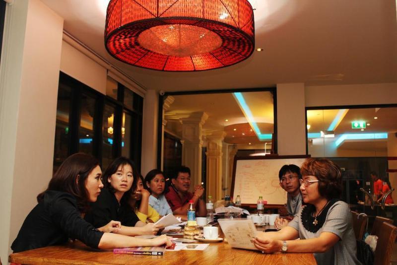 Lub Sbuy Hostel Phuket Exterior photo